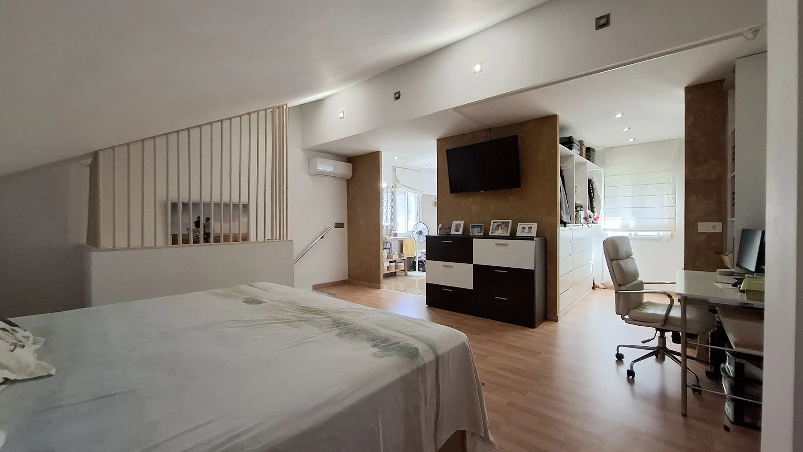 ATICO DUPLEX CON VISTAS AL CASTILLO
