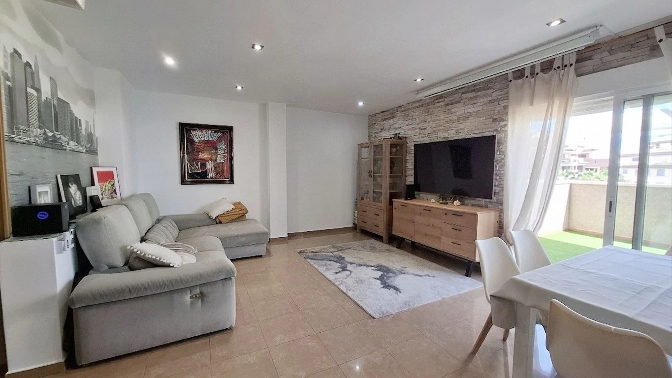 ATICO DUPLEX CON VISTAS AL CASTILLO