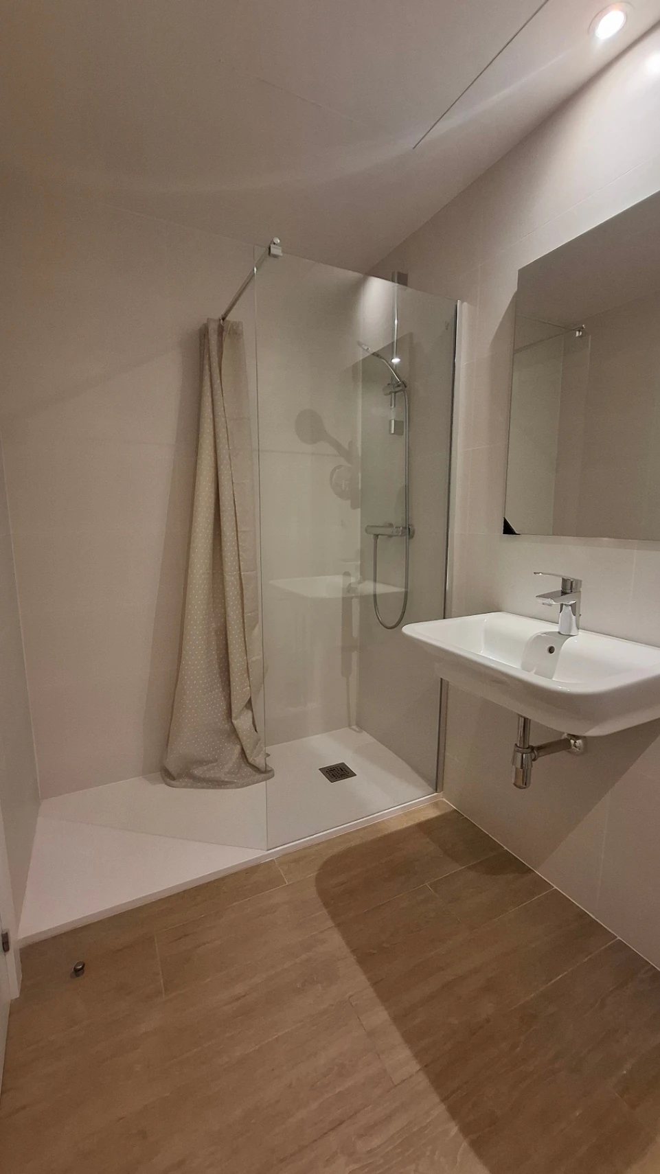 APARTAMENTO SEMINUEVO EN PLANTA BAJA DE 2 DORMITORIOS