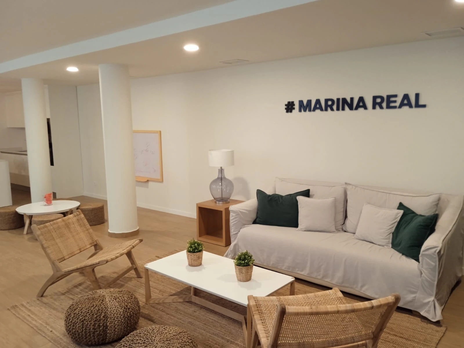 APARTAMENTO SEMINUEVO EN PLANTA BAJA DE 2 DORMITORIOS