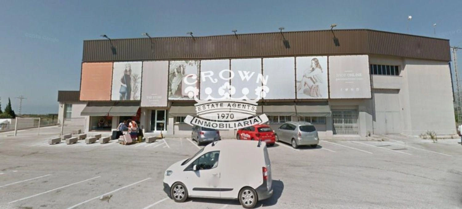 4365 - A la venta gran nave de 2.500m2 en Pedreguer para cualquier tipo negocio