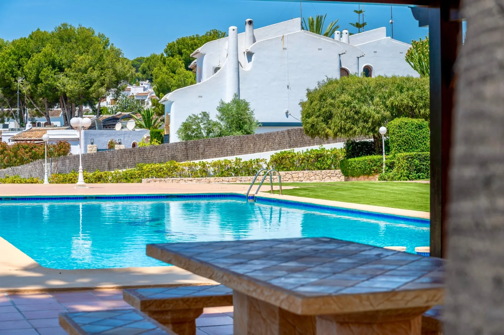 CRCB74550 - Amplio dúplex sureste con vistas al mar en venta en Moraira