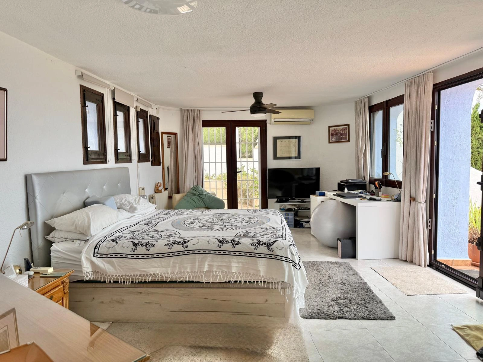 CRJC210527 - Charmante villa de style ibicenco avec vue panoramique sur la mer à Jávea.