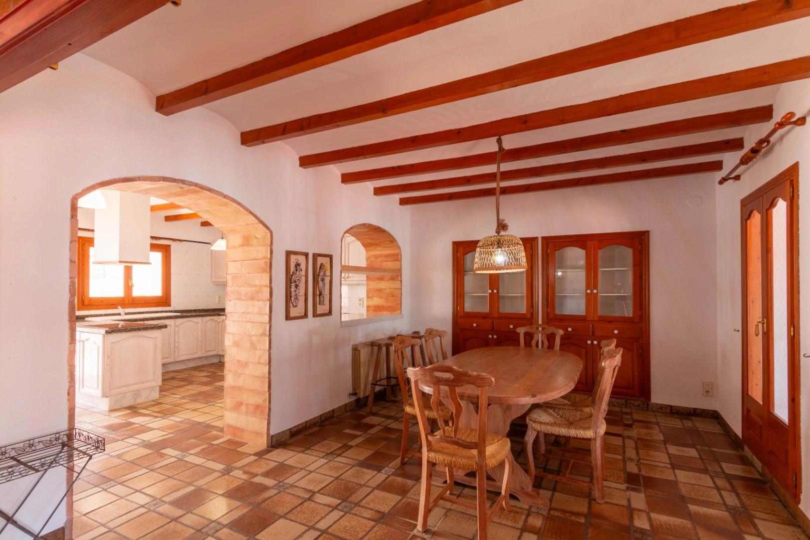 Chalet de 5 dormitorios en Gata de Gorgos disponible para alquiler de larga temporada