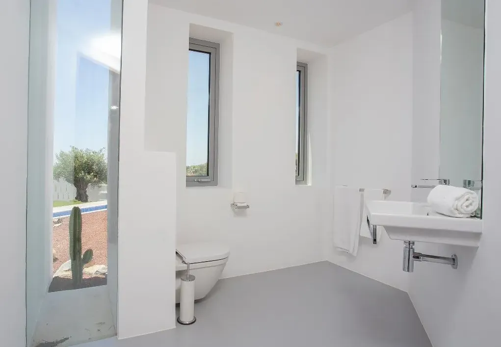 4677 - Lujosa Villa moderna en primera línea con impresionantes vistas al mar