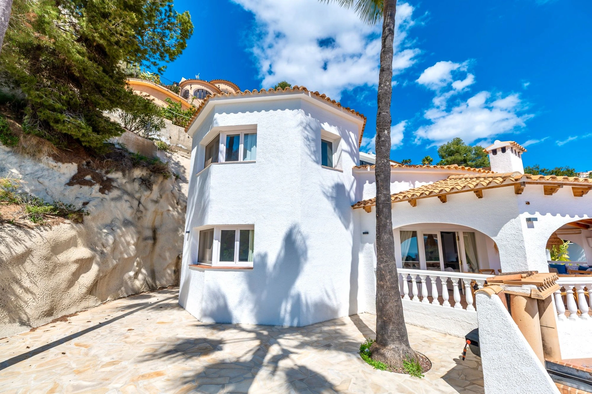 Villa con vistas al mar Mediterráneo con jacuzzi y sauna en venta en Moraira