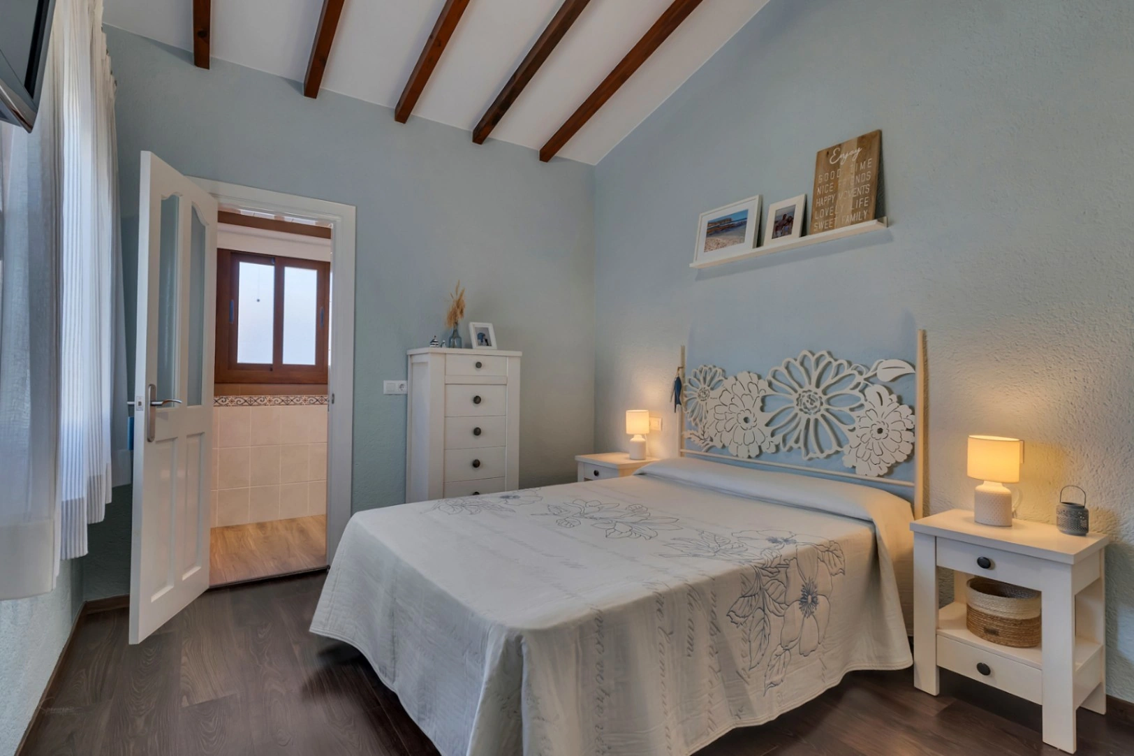4798 - Exclusif Maison de ville à Jávea, à 500m de la mer, avec 4 chambres et piscine commune.