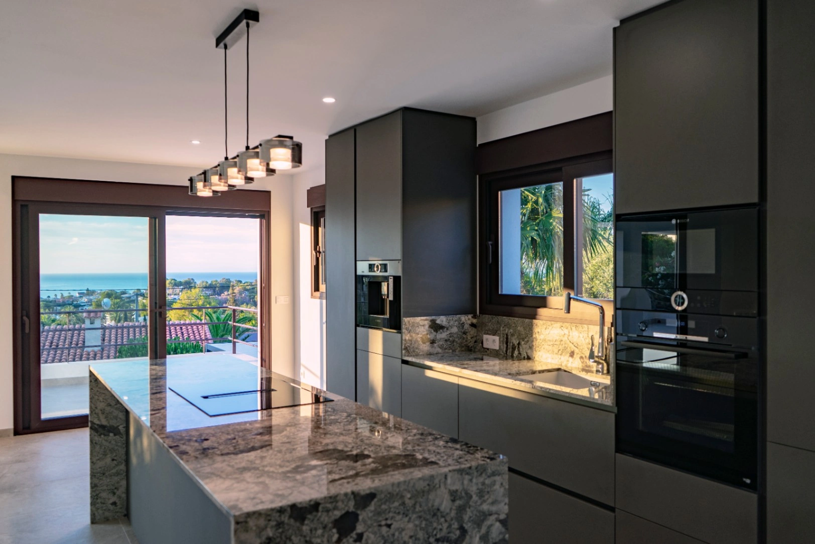 CRCH1006 - Villa moderna con vistas espectaculares al mar en Denia