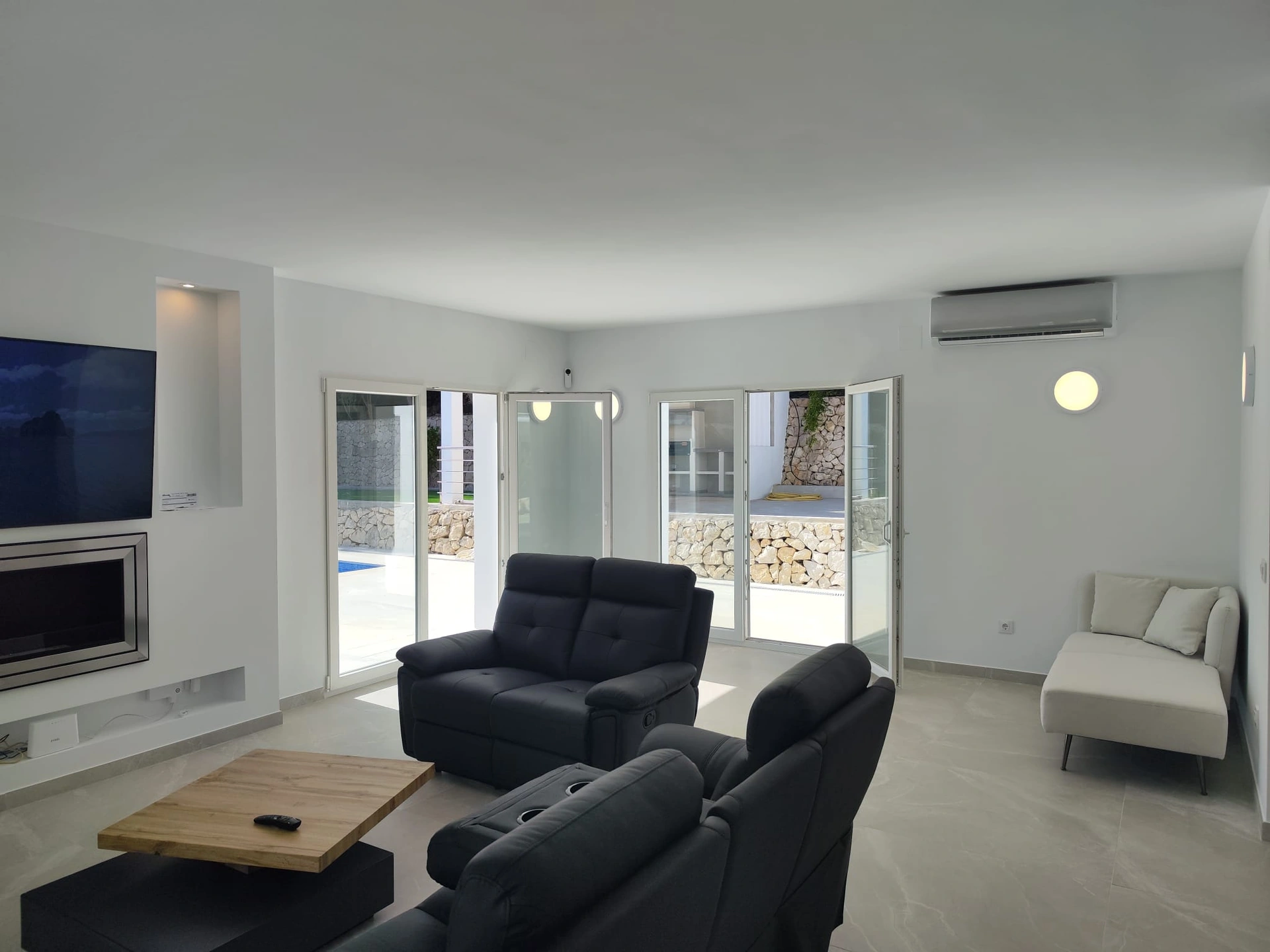 CRP193799 - Lujosa villa a estrenar con impresionantes vistas al mar