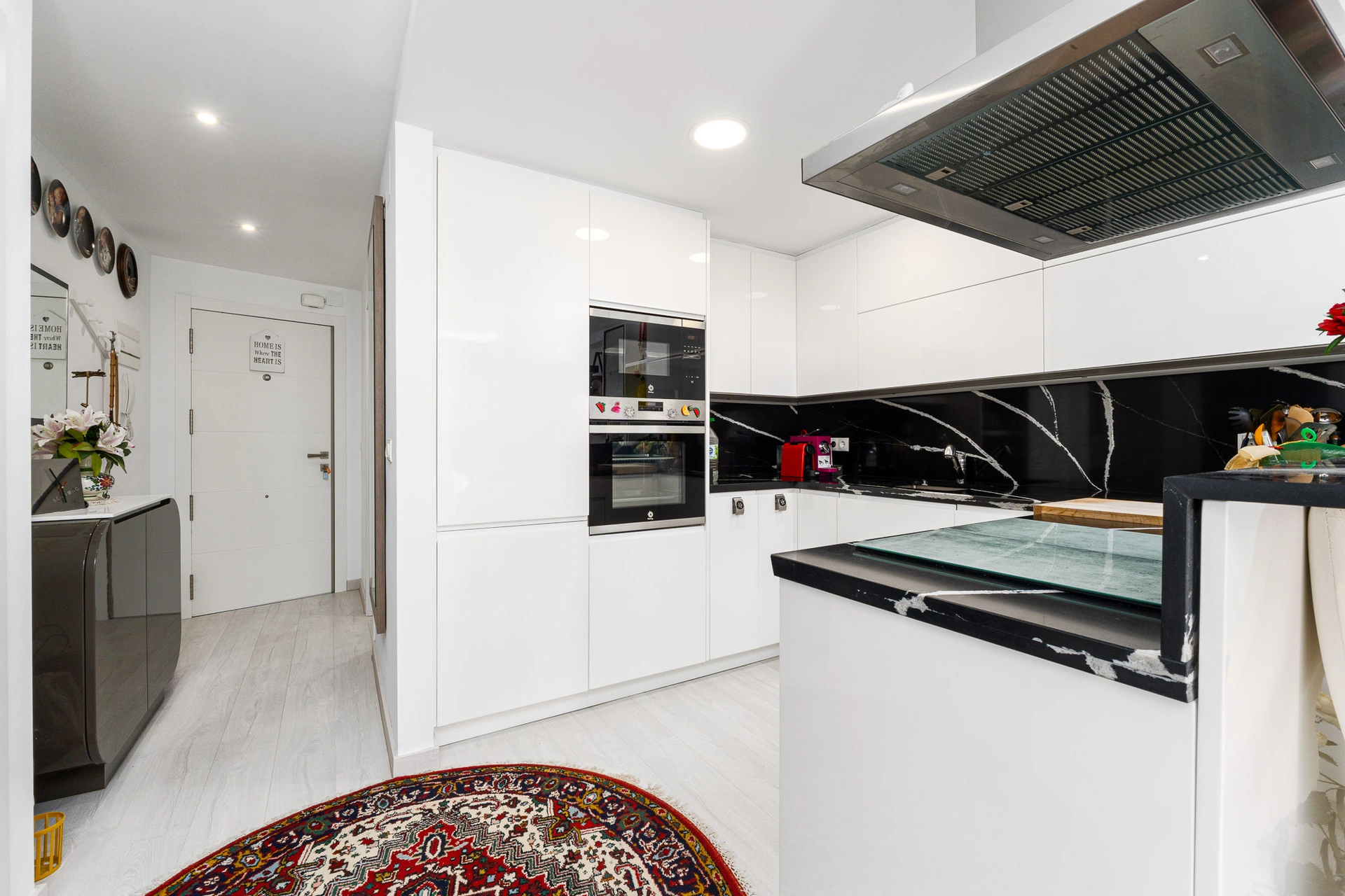 CRCB46944 - Vida Frente al Mar: Apartamento Renovado de 2 Dormitorios en Venta en Altea a Solo Pasos del Mediterráneo