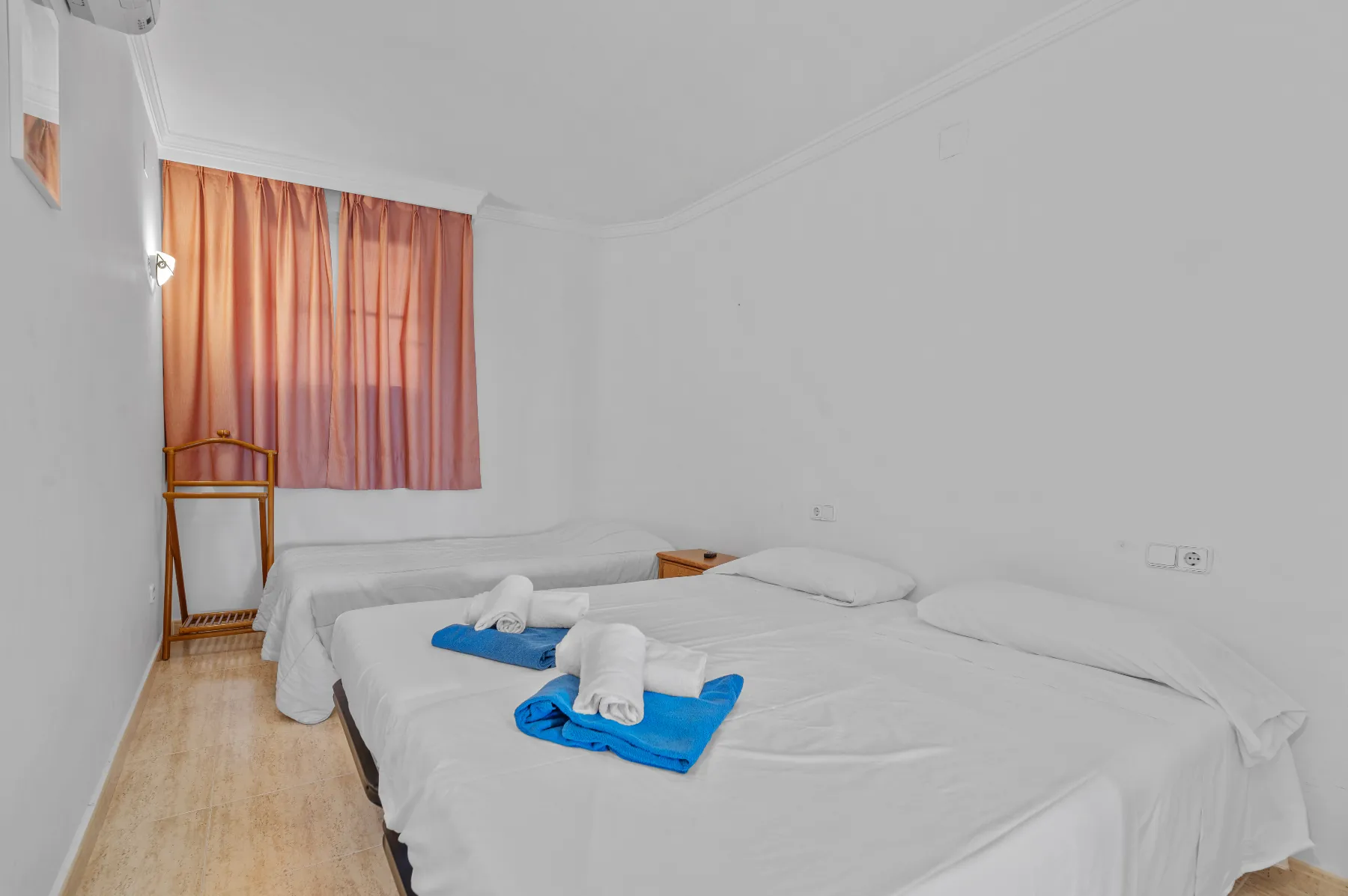 CRCB74550 - Amplio dúplex sureste con vistas al mar en venta en Moraira