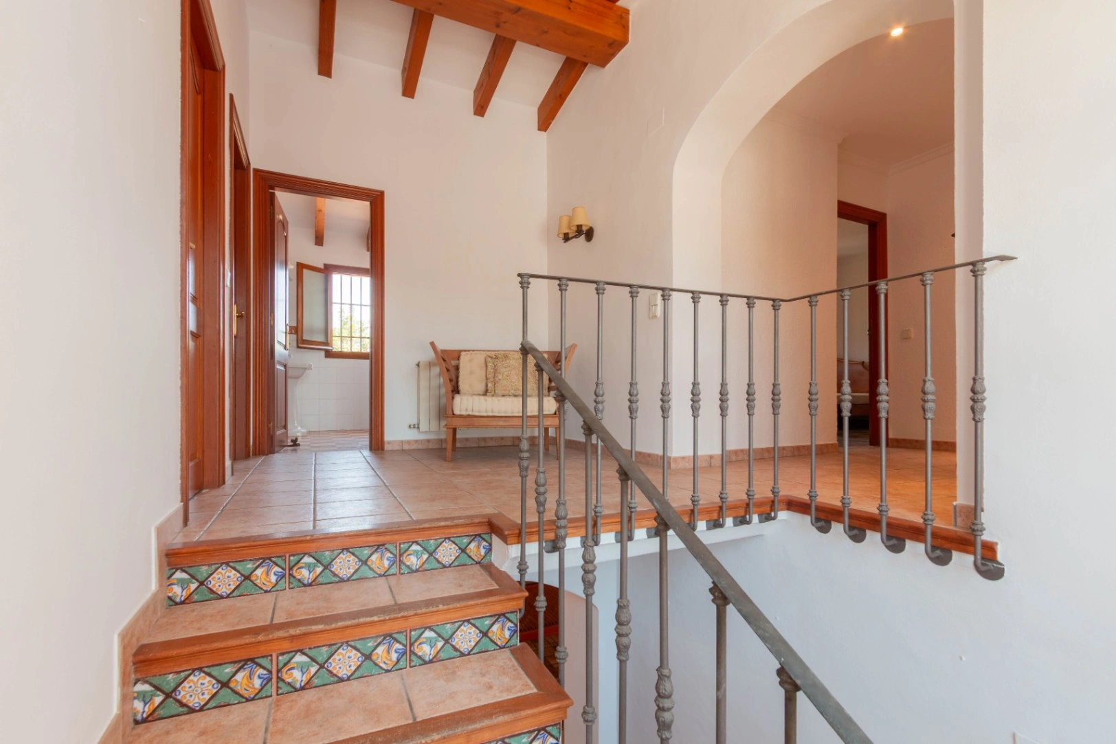 Chalet de 5 dormitorios en Gata de Gorgos disponible para alquiler de larga temporada
