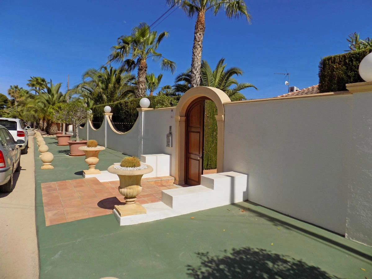 4290 - Villa a la Venta en Moraira con vistas al Mar