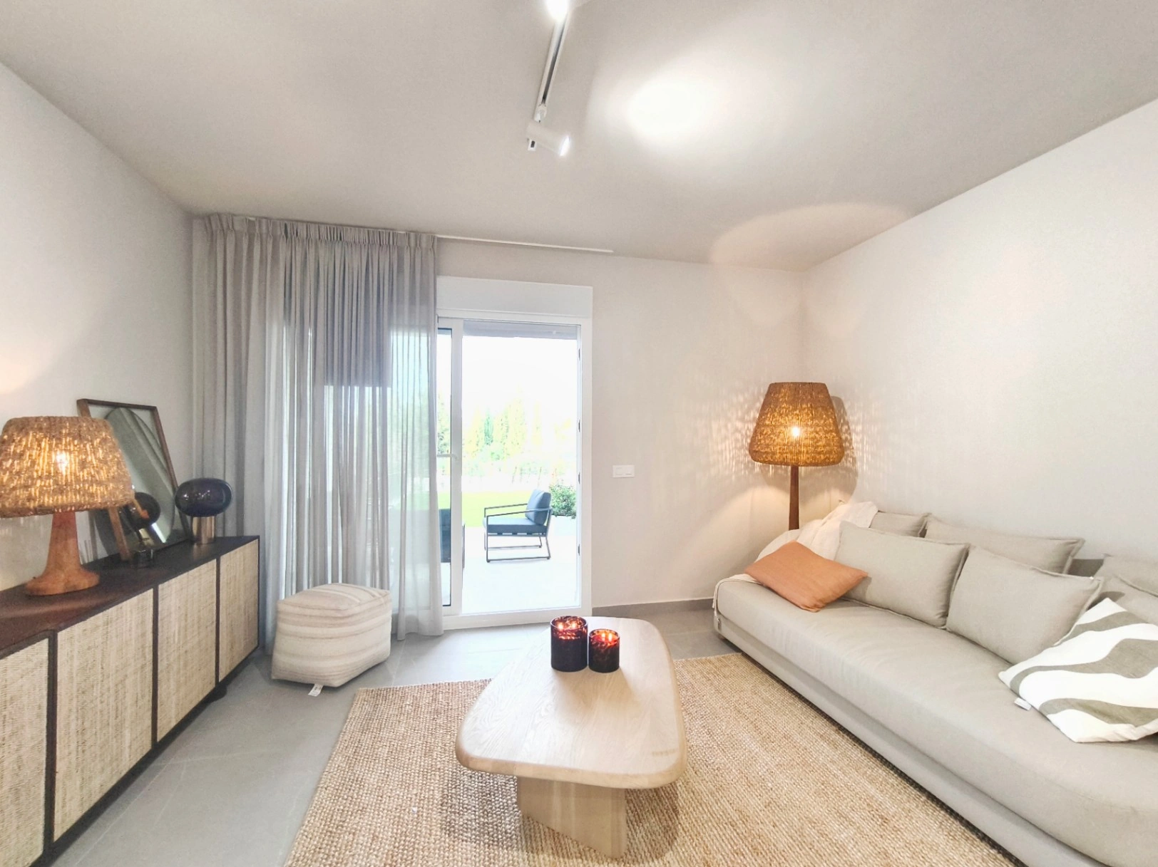 CRLN120903 - Apartamento de 2 habitaciones en el Montgó, Dénia