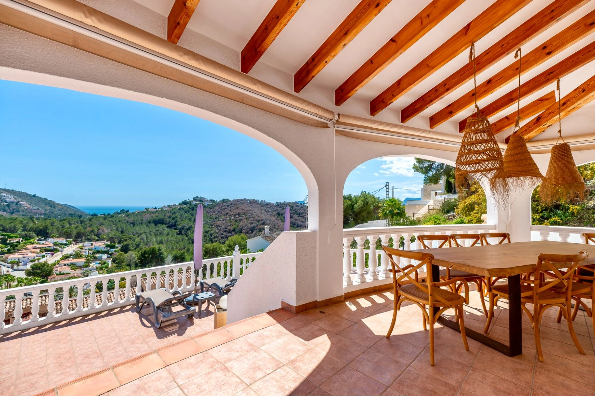 Villa con vistas al mar Mediterráneo con jacuzzi y sauna en venta en Moraira
