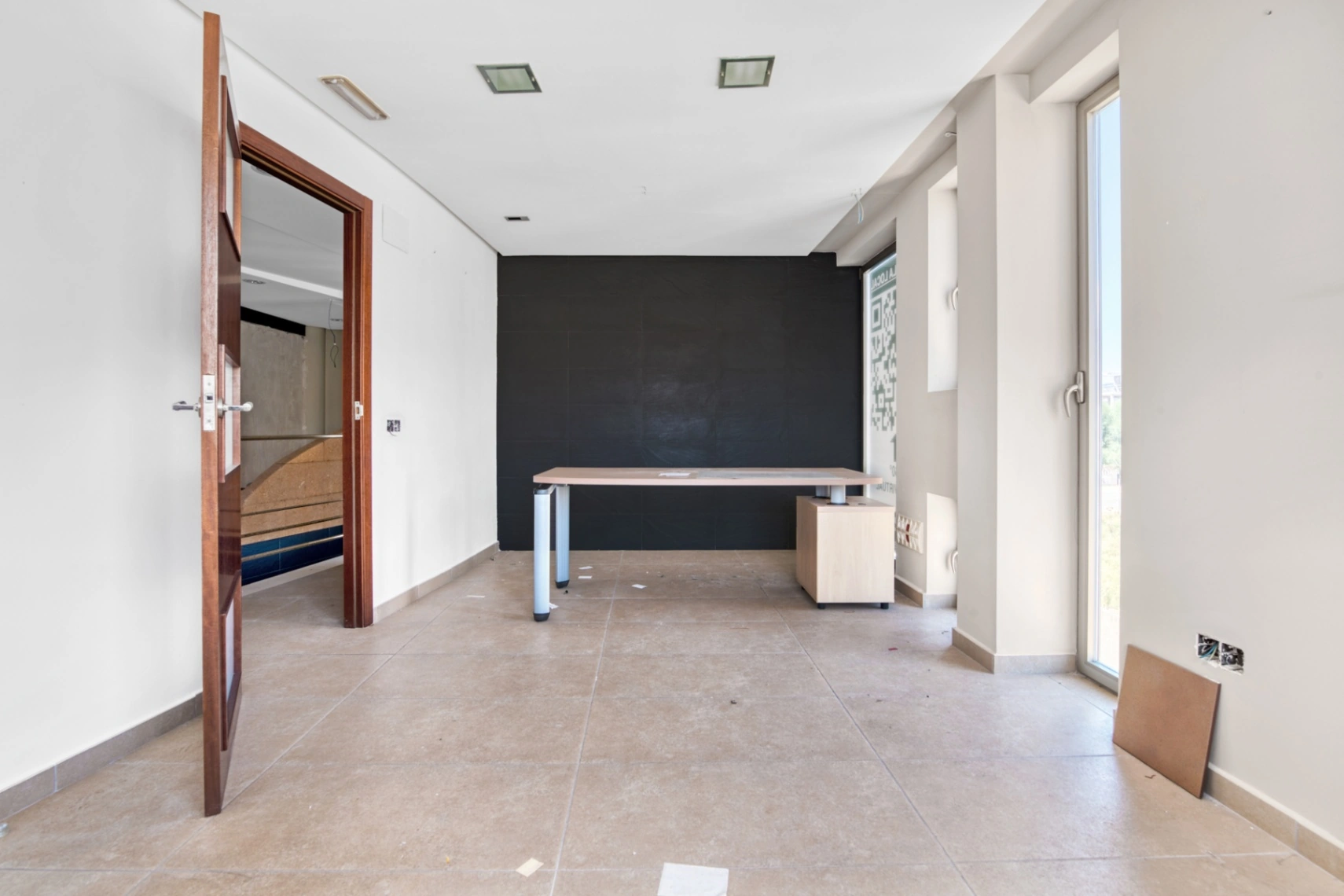 CRP067891 - Prime Javea Commercial Gem: ¡Versátil unidad comercial de 200m2 en el centro estratégico de Jávea!