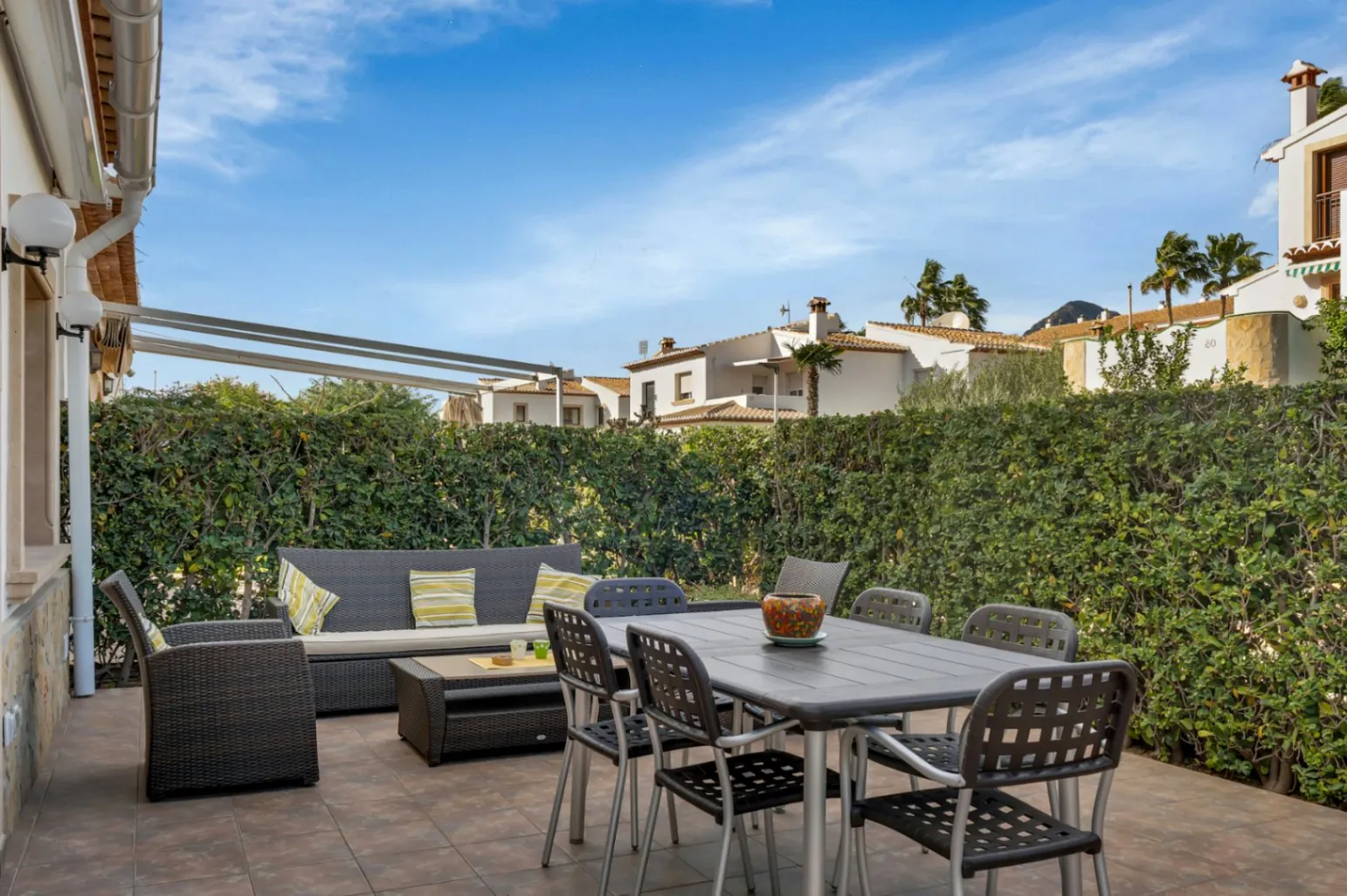 4798A - Exclusivo Adosado en Jávea, a 500m. del mar, con 4 dormitorios y piscina comunitaria