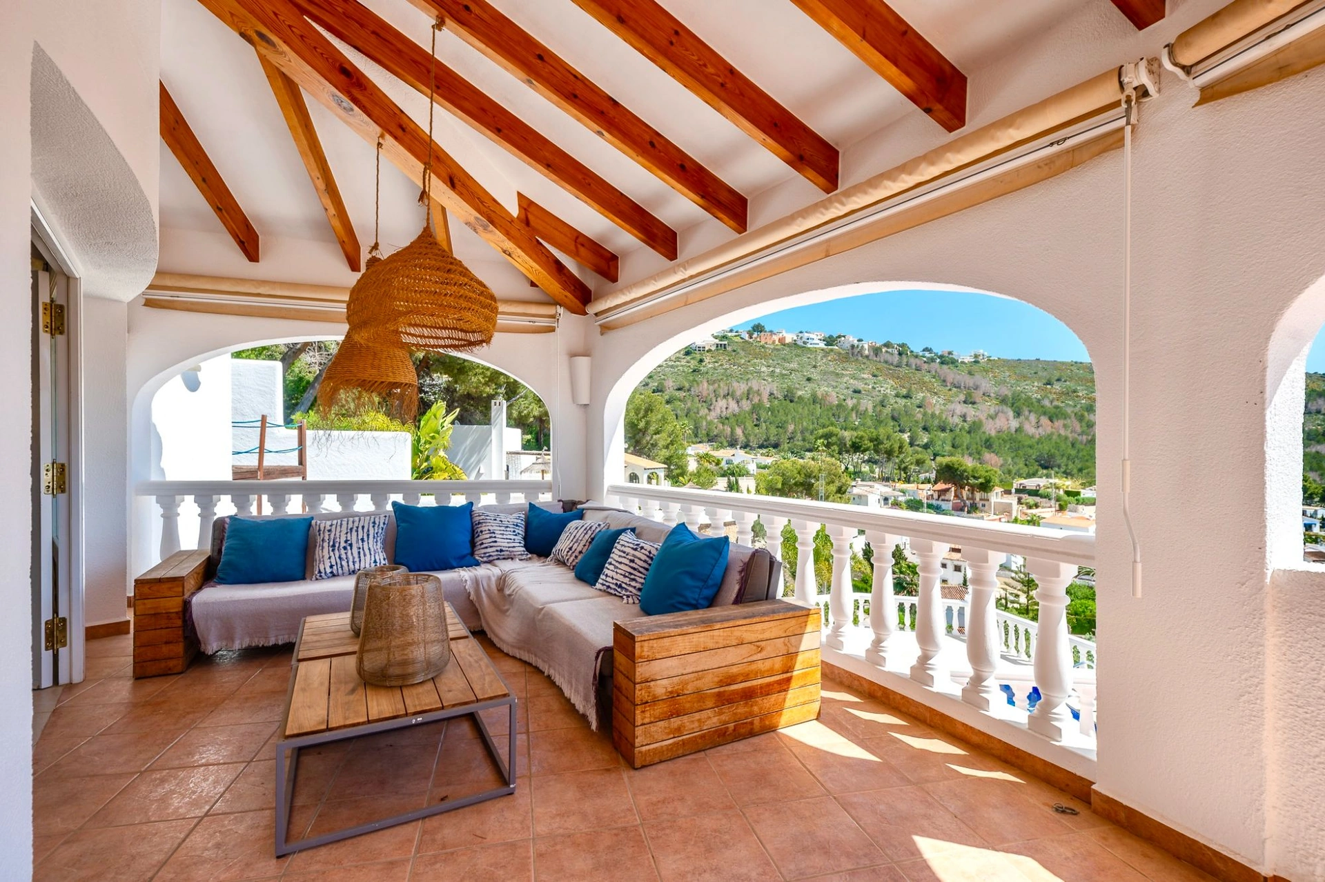 Villa con vistas al mar Mediterráneo con jacuzzi y sauna en venta en Moraira
