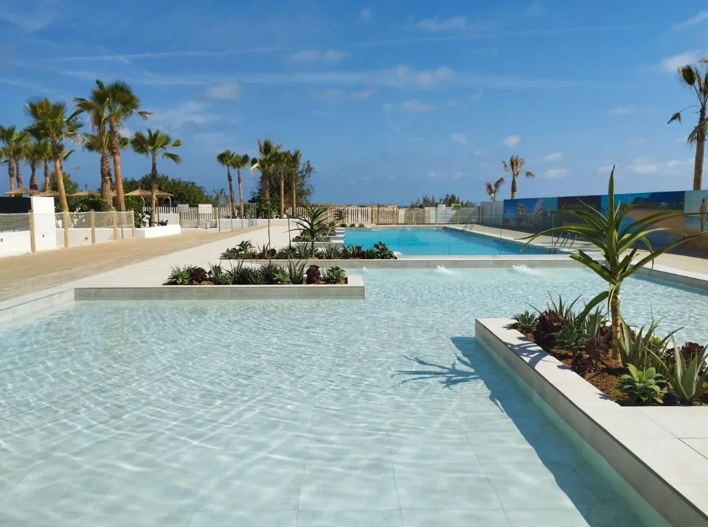 CRLN025494 - Apartamento de obra nueva en primera línea en playa en Dénia