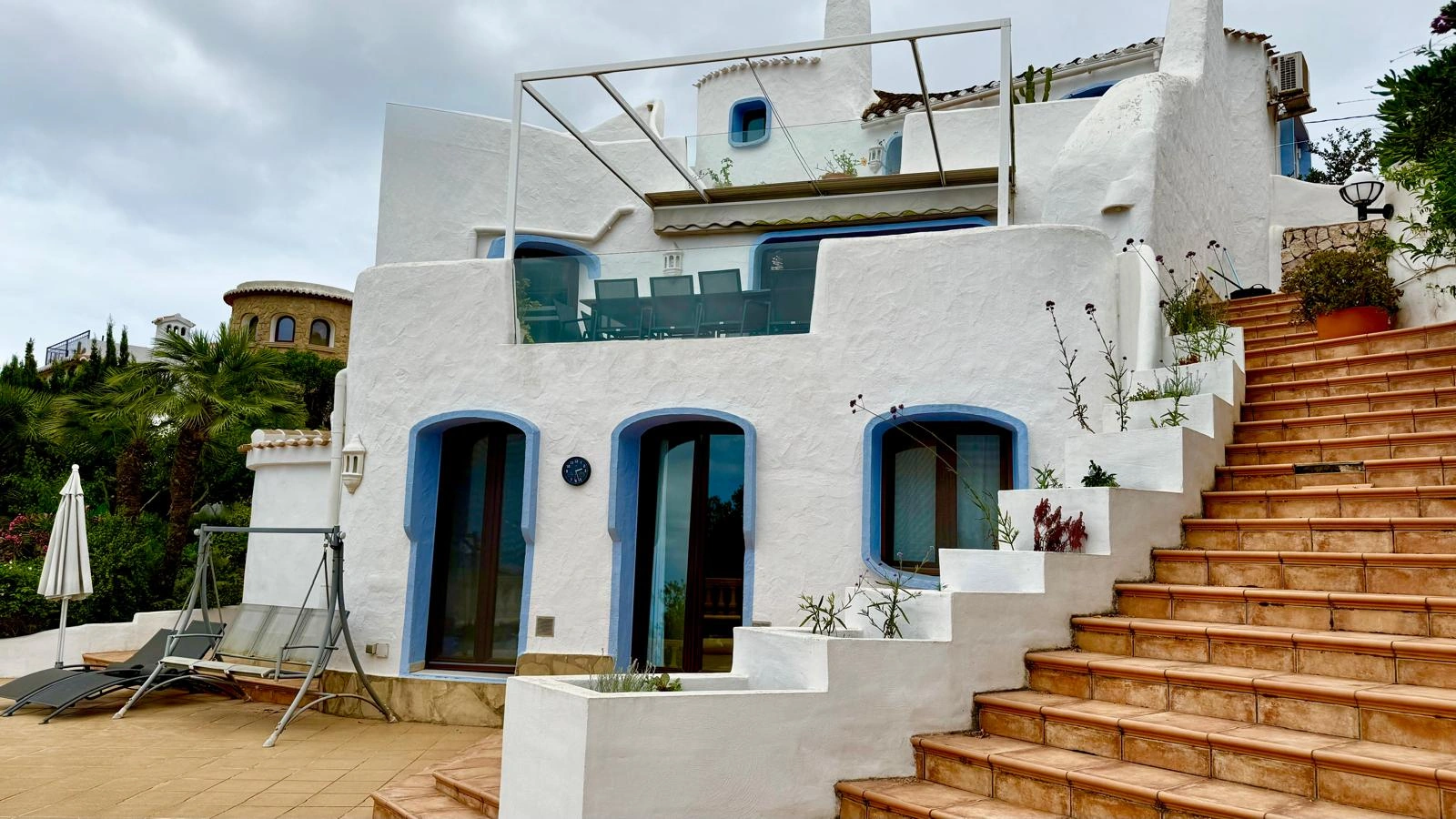 CRJC210527 - Charmante villa de style ibicenco avec vue panoramique sur la mer à Jávea.