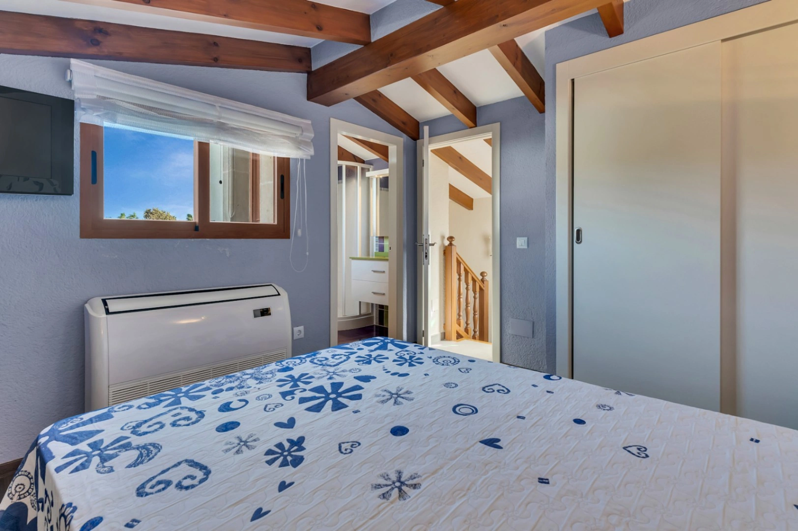 4798 - Exclusif Maison de ville à Jávea, à 500m de la mer, avec 4 chambres et piscine commune.