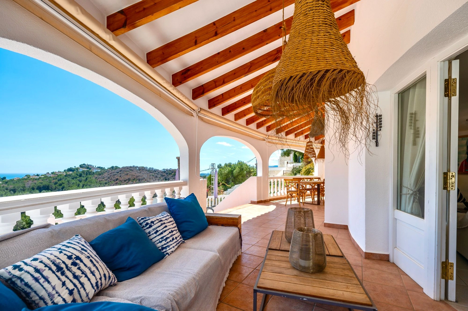 Villa con vistas al mar Mediterráneo con jacuzzi y sauna en venta en Moraira
