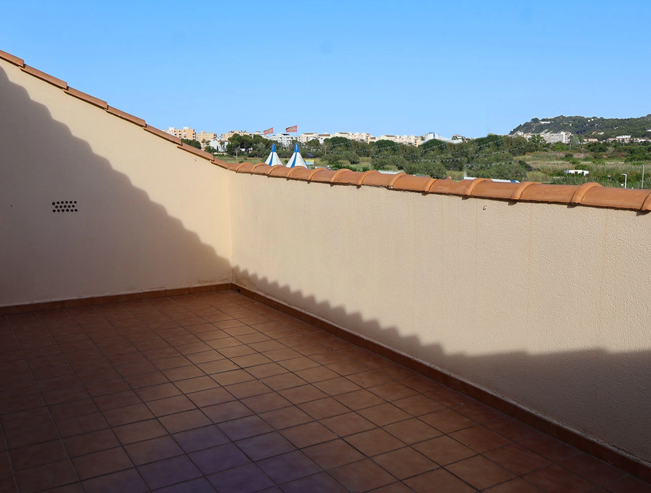 CR1023 - Ático dúplex con piscina, en la playa del Arenal, Jávea