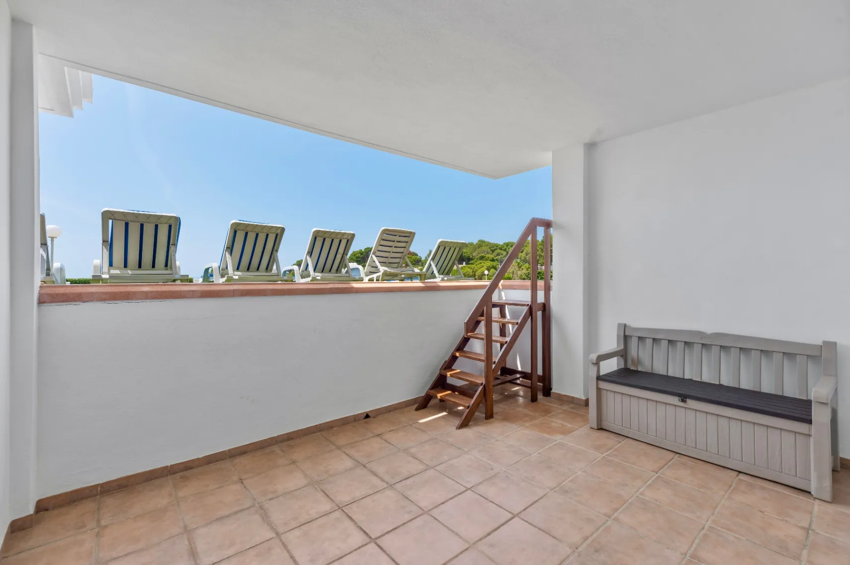 CRCB74550 - Amplio dúplex sureste con vistas al mar en venta en Moraira