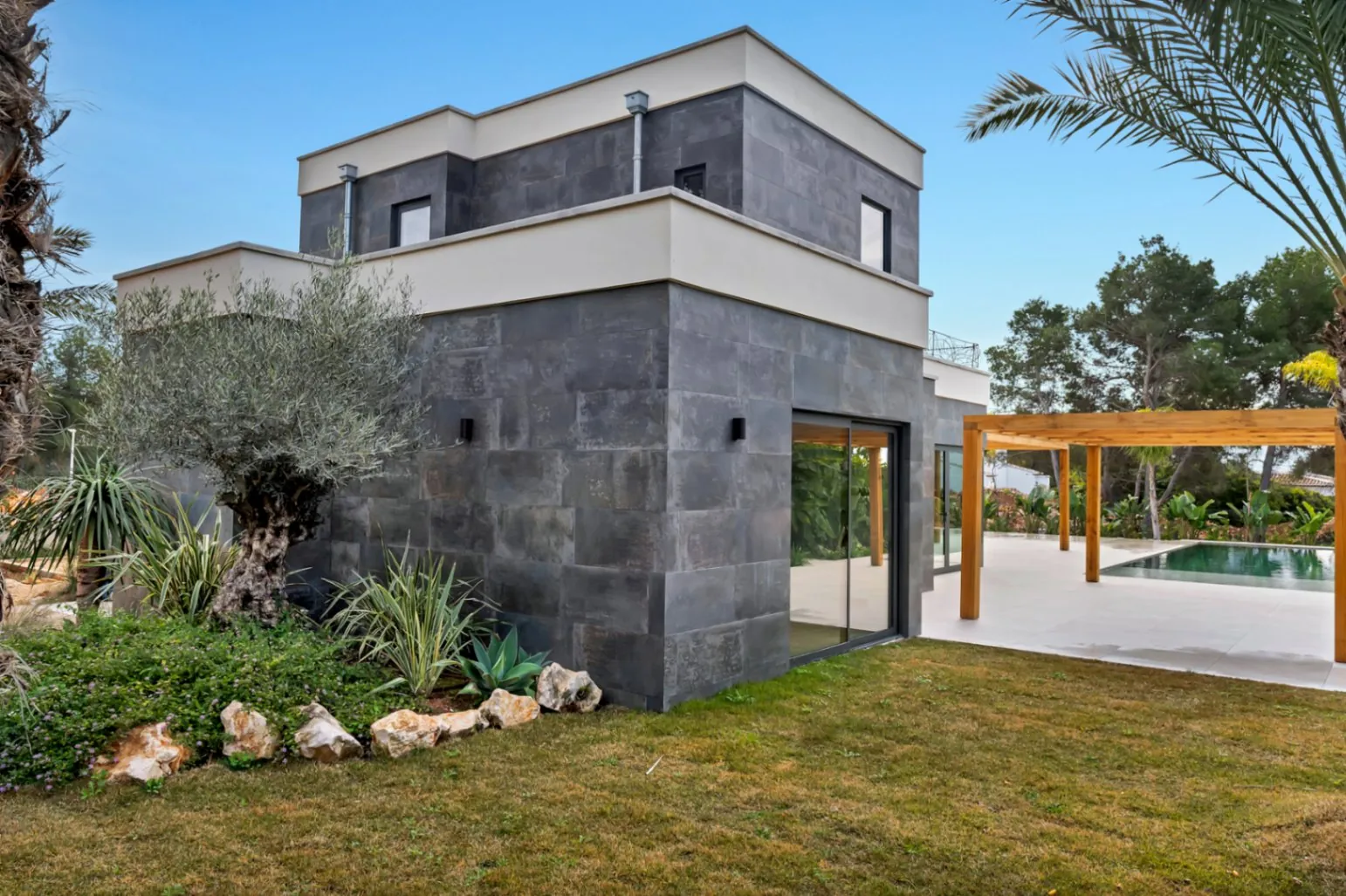 4810 - Villa de lujo de nueva construcción ubicada en una zona tranquila