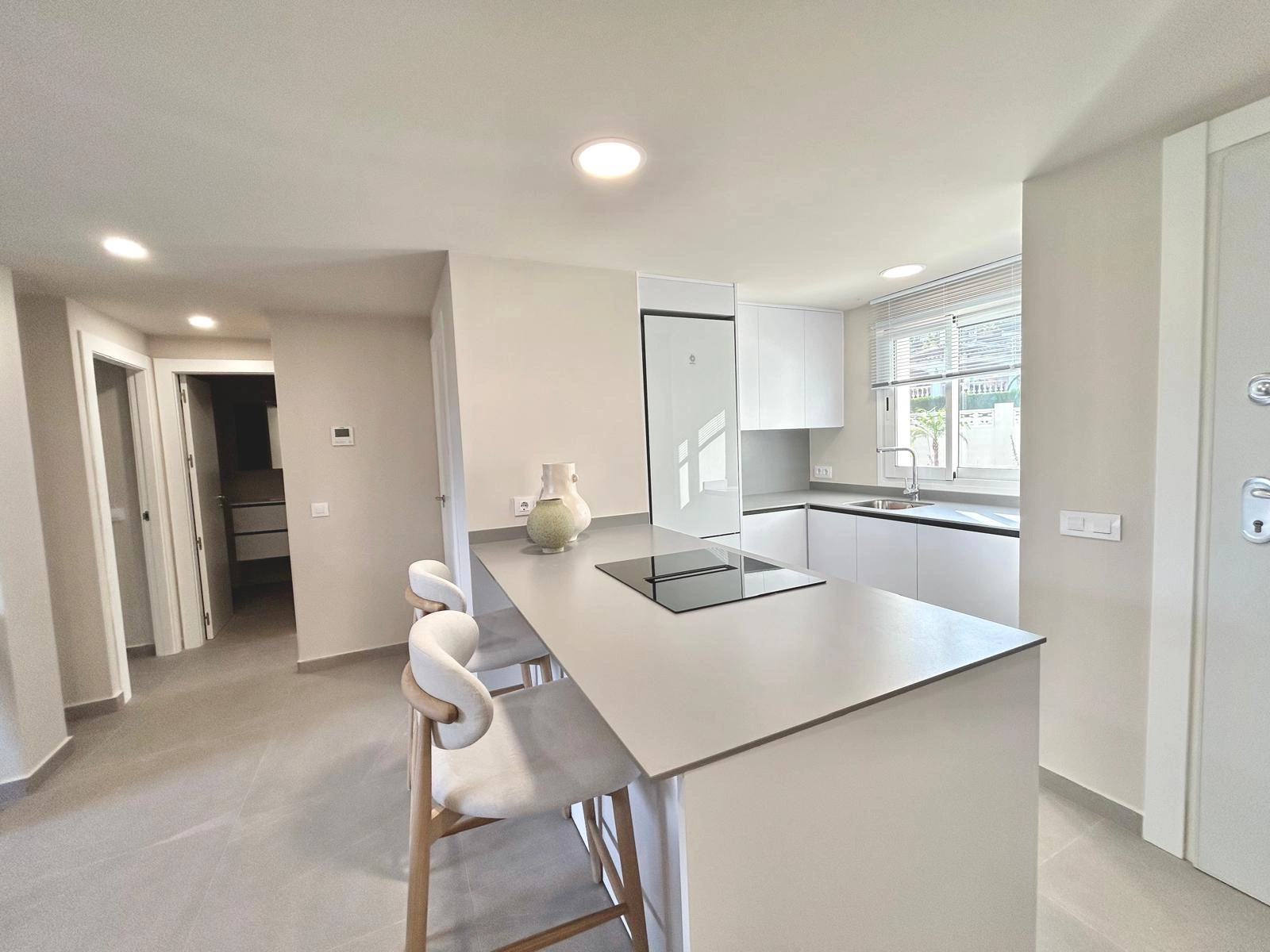 4673 - Apartamento planta baja con piscina en Denia