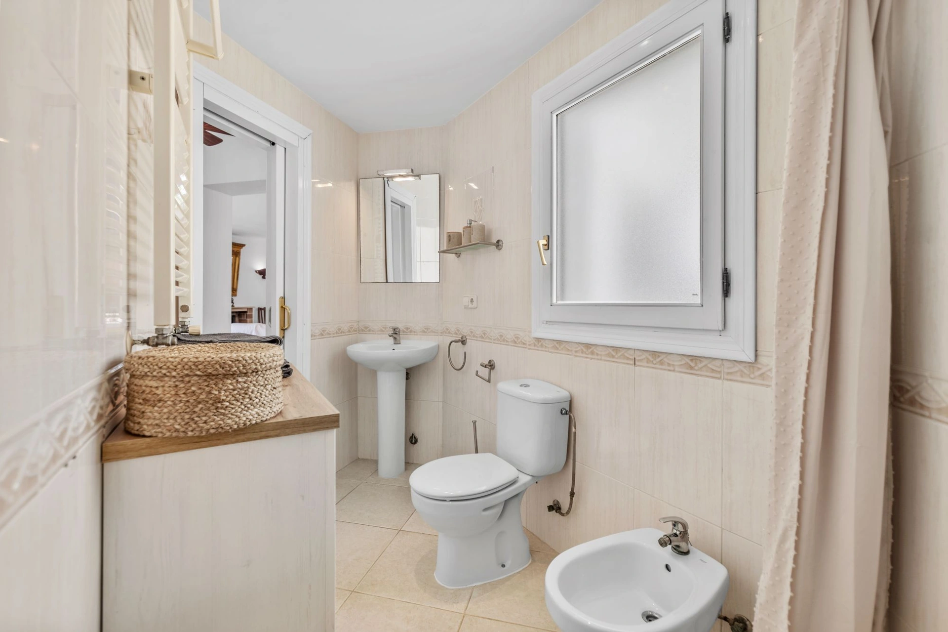 Villa con vistas al mar Mediterráneo con jacuzzi y sauna en venta en Moraira