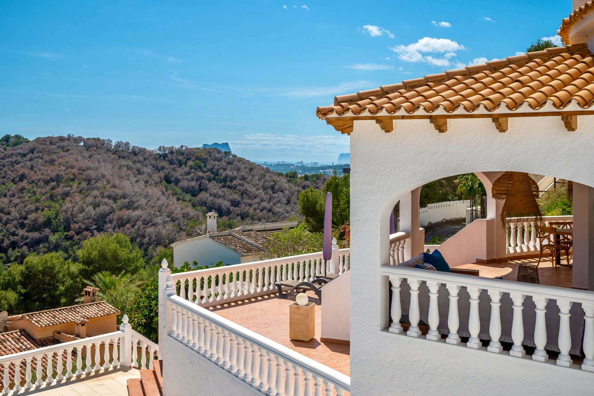 Villa con vistas al mar Mediterráneo con jacuzzi y sauna en venta en Moraira
