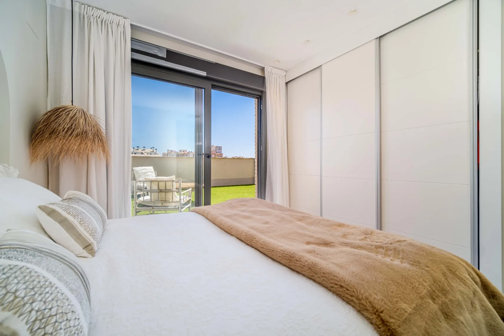 CRA1021 - Ático en playa Arenal Jávea, con terraza grande y vistas al Mar
