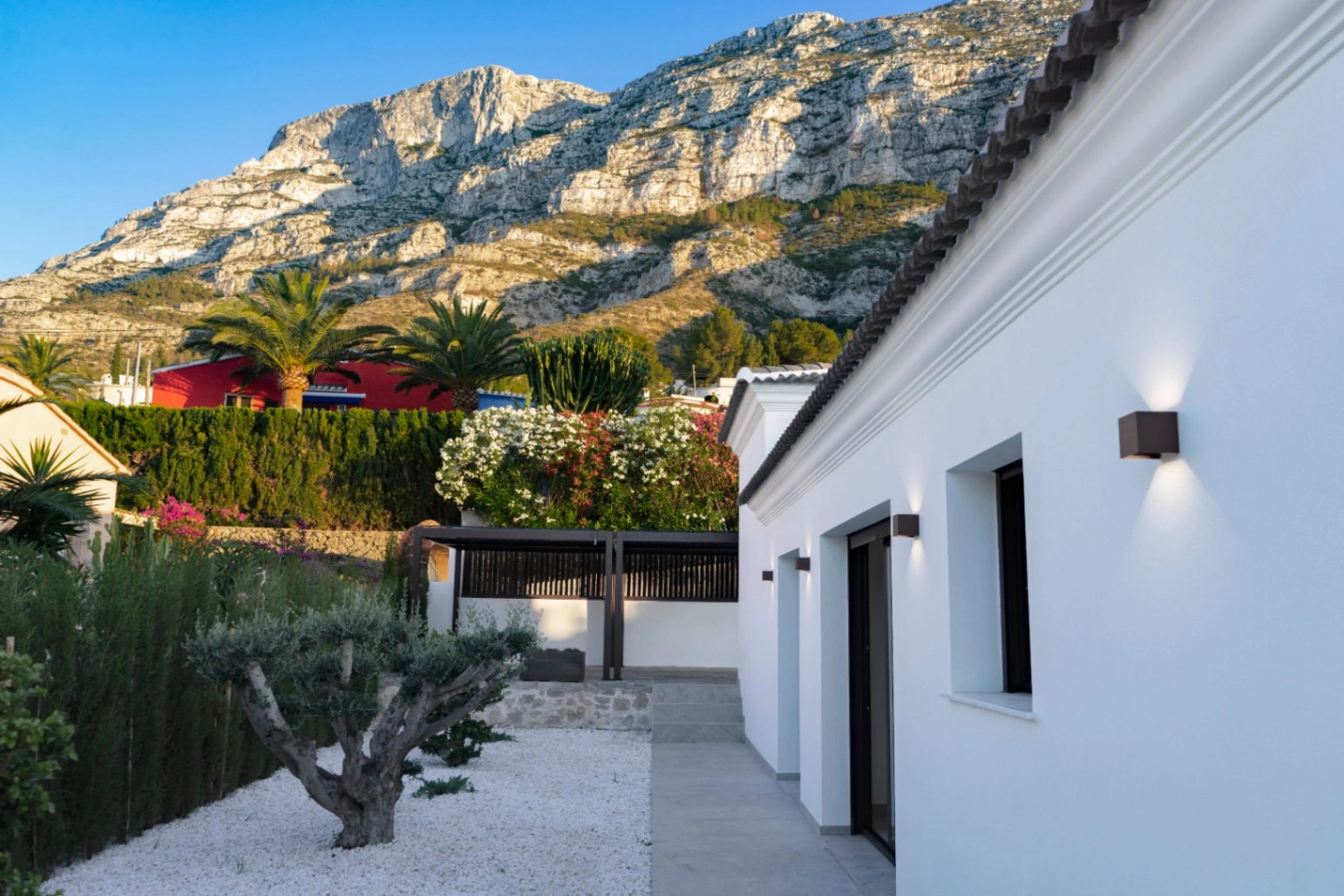 CRCH1006 - Villa moderna con vistas espectaculares al mar en Denia