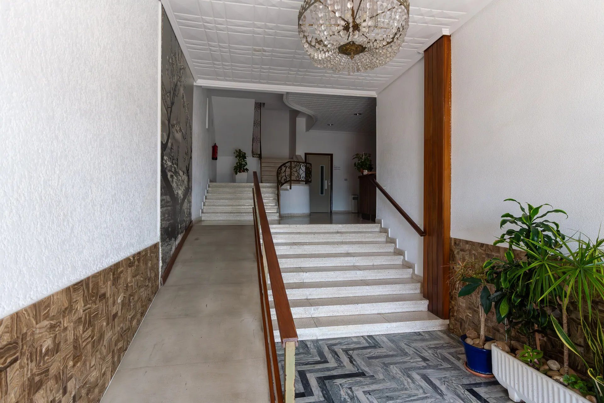 CRCB46944 - Vida Frente al Mar: Apartamento Renovado de 2 Dormitorios en Venta en Altea a Solo Pasos del Mediterráneo