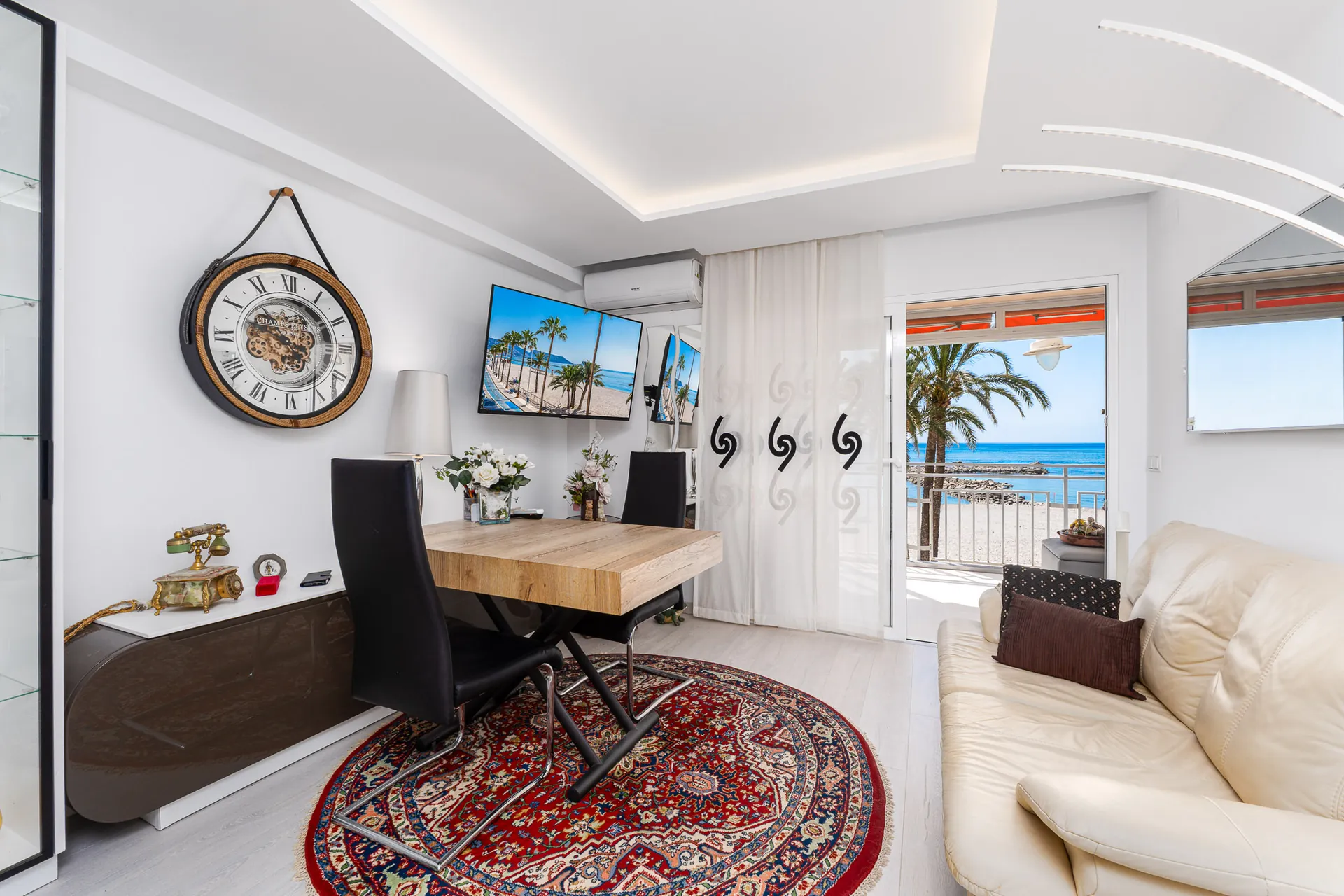 CRCB46944 - Vida Frente al Mar: Apartamento Renovado de 2 Dormitorios en Venta en Altea a Solo Pasos del Mediterráneo