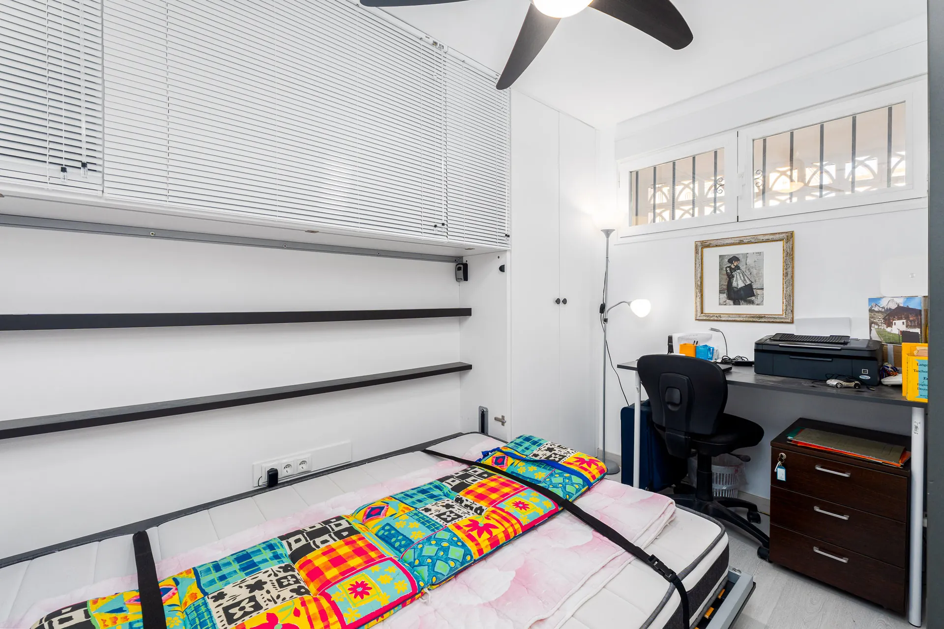 CRCB46944 - Vida Frente al Mar: Apartamento Renovado de 2 Dormitorios en Venta en Altea a Solo Pasos del Mediterráneo