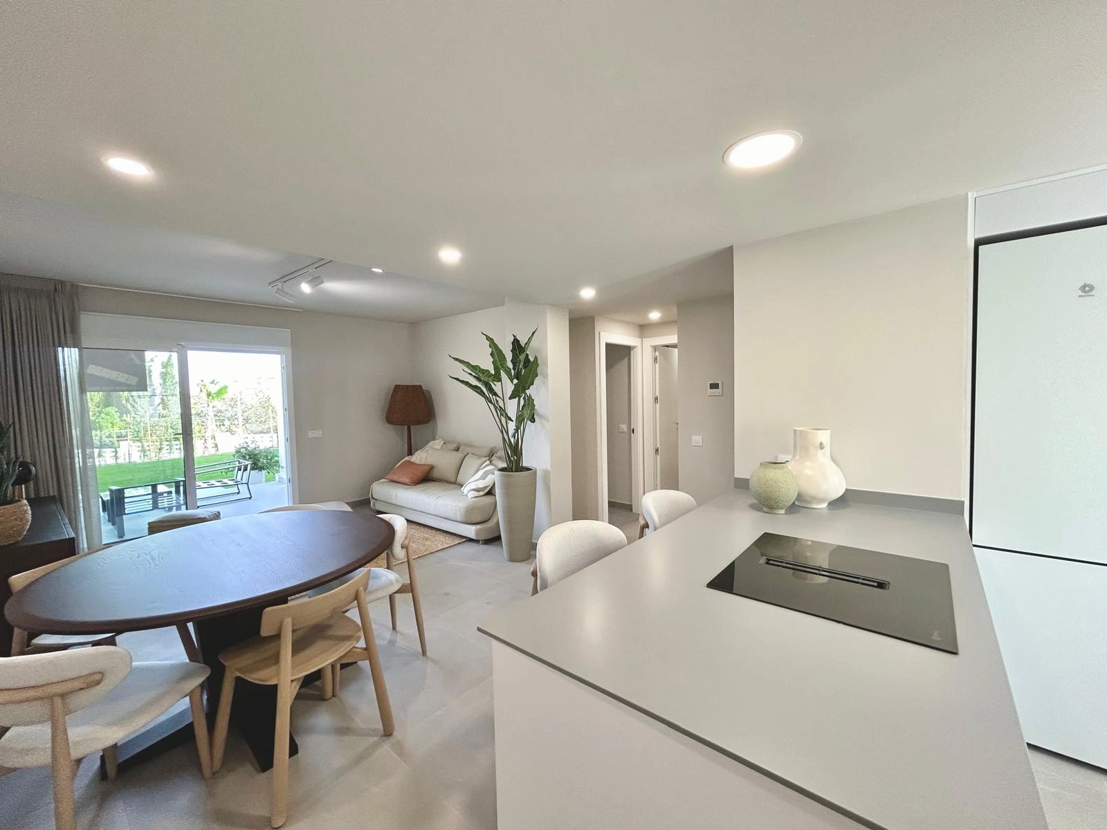 4673 - Apartamento planta baja con piscina en Denia