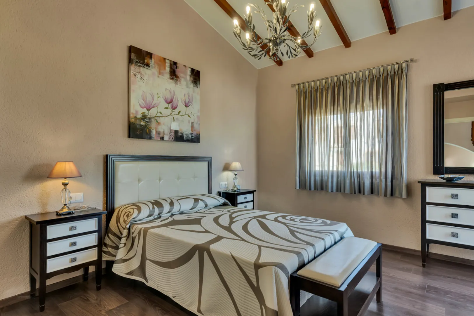 4798A - Exclusivo Adosado en Jávea, a 500m. del mar, con 4 dormitorios y piscina comunitaria