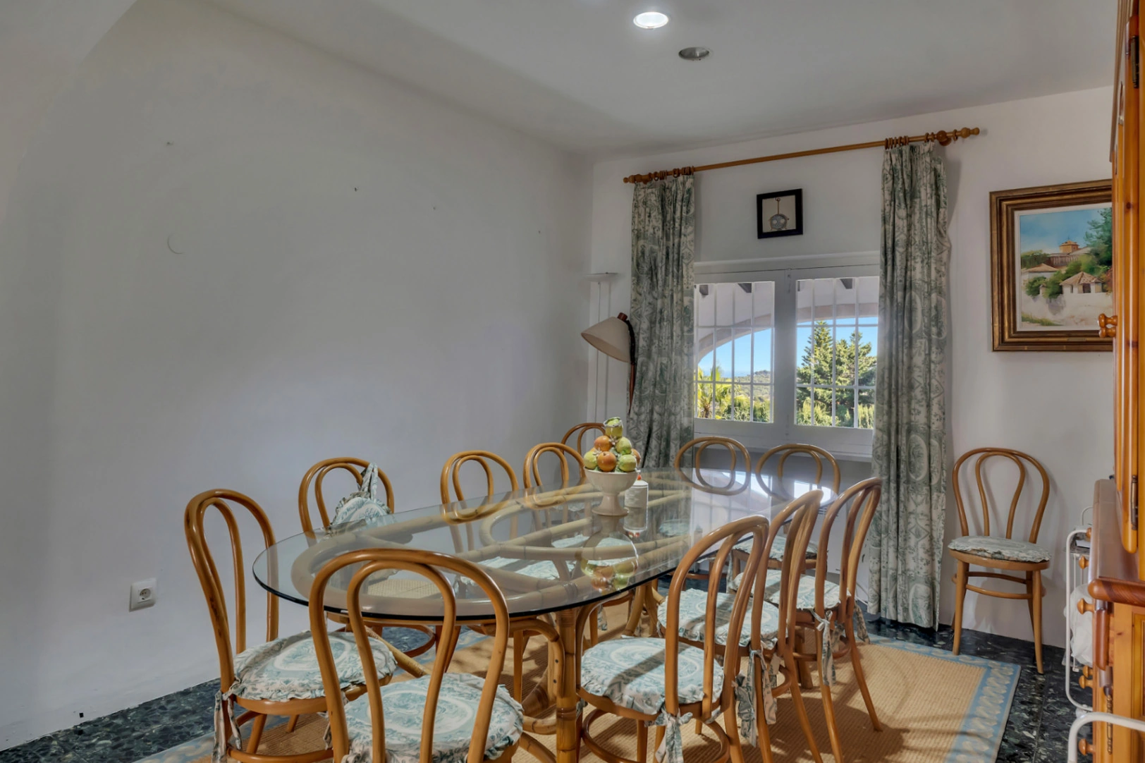 4825 - Villa impressionnante avec des vues incroyables sur la mer dans la urbanisation El Tosalet.