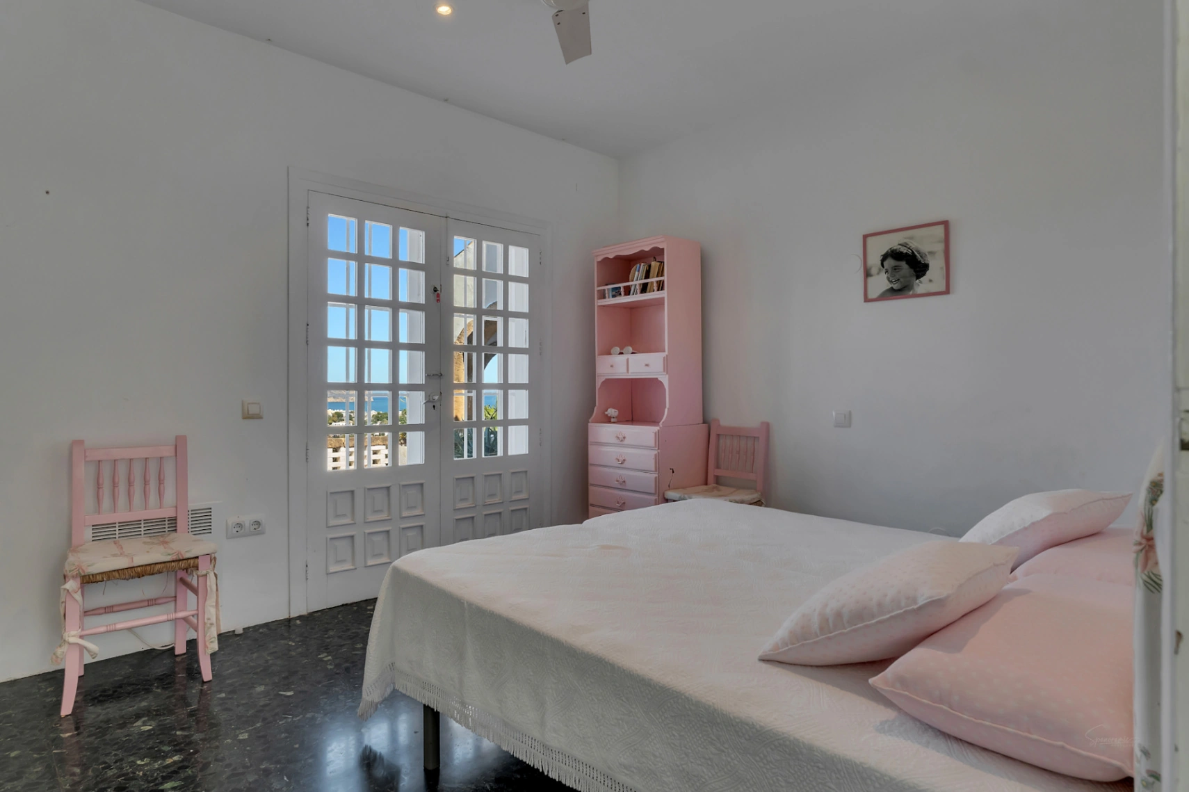 4825 - Villa impressionnante avec des vues incroyables sur la mer dans la urbanisation El Tosalet.