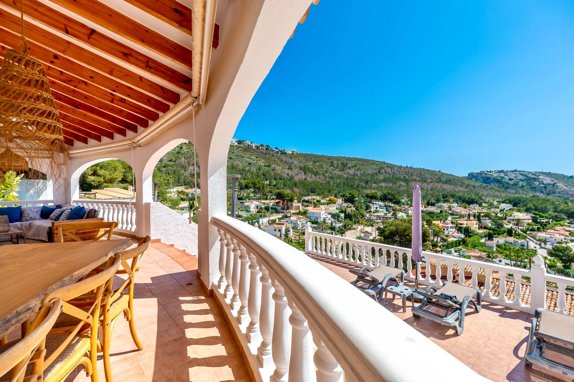 Villa con vistas al mar Mediterráneo con jacuzzi y sauna en venta en Moraira