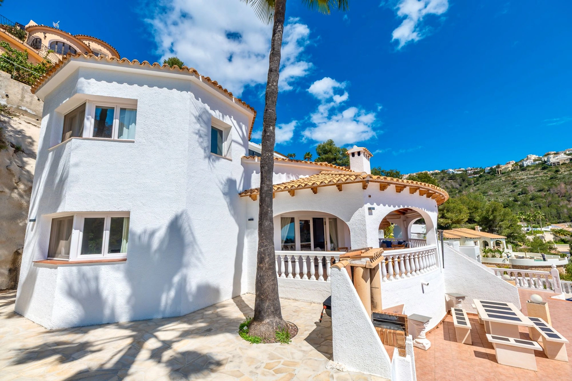 Villa con vistas al mar Mediterráneo con jacuzzi y sauna en venta en Moraira