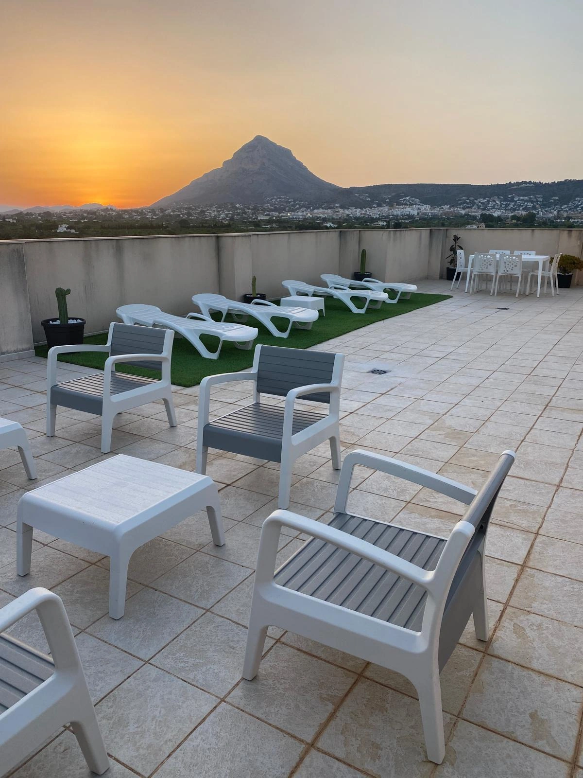 CR1049 - Ático Dúplex con inmensa terraza de 103m2 en la zona del arenal de Jávea