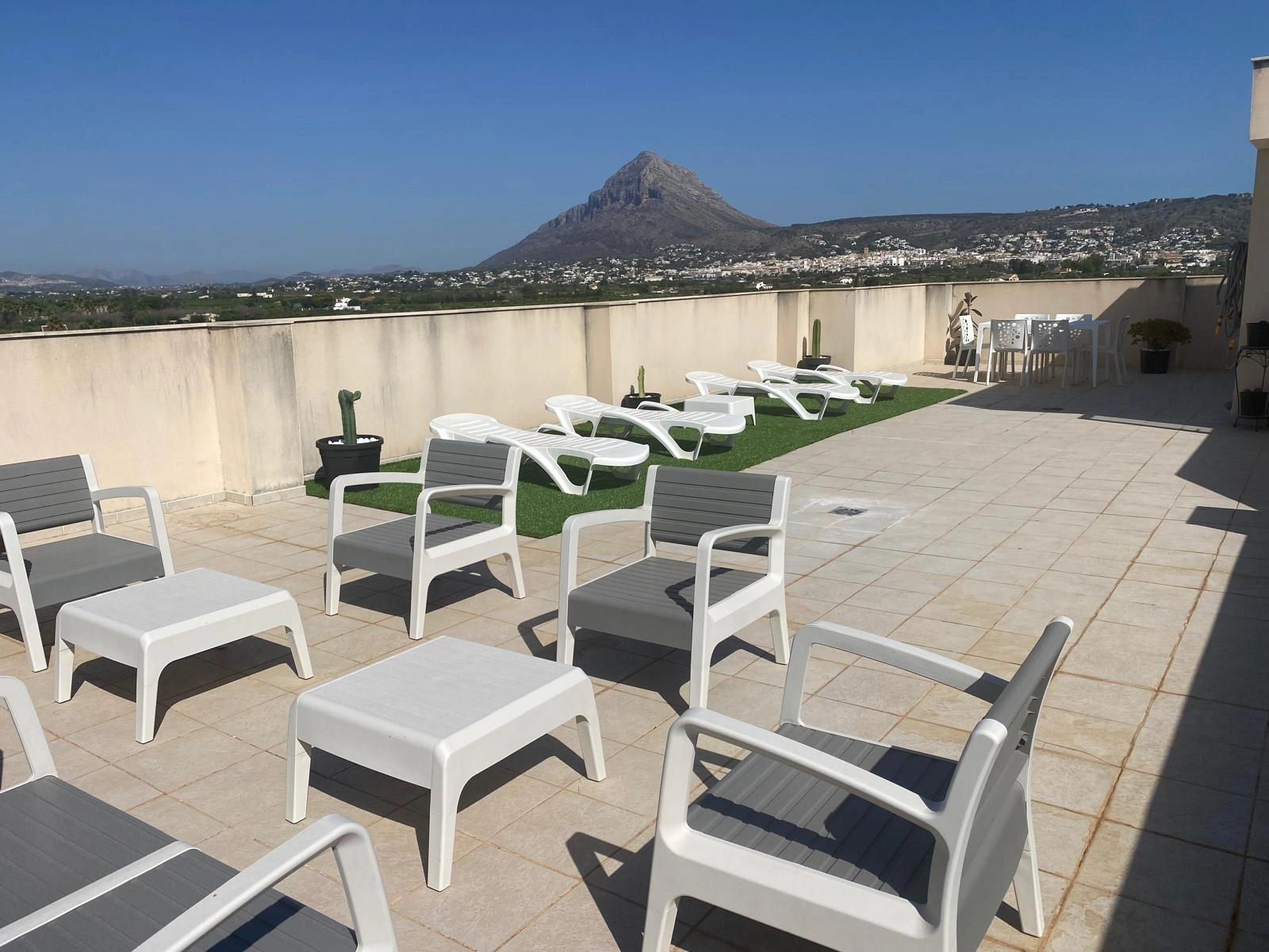 Ático Dúplex con inmensa terraza de 103m2 en la zona del arenal de Jávea...