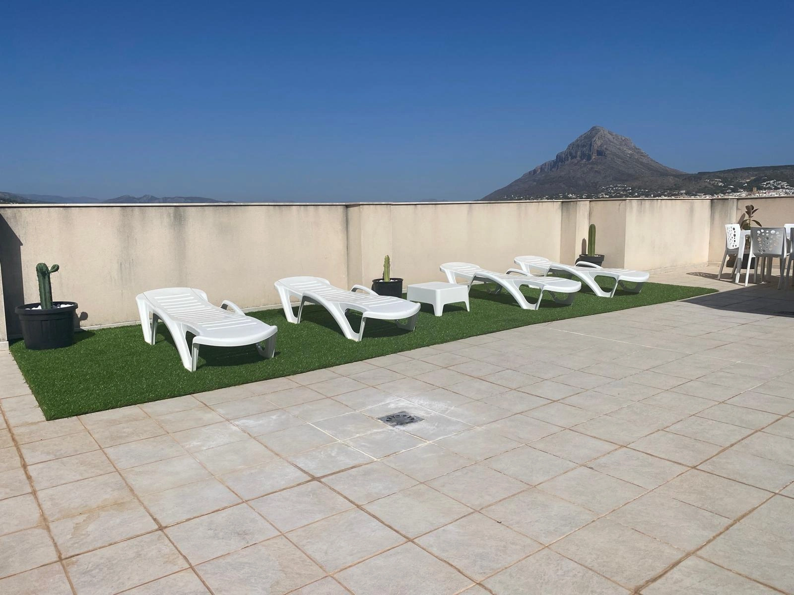 CR1049 - Ático Dúplex con inmensa terraza de 103m2 en la zona del arenal de Jávea