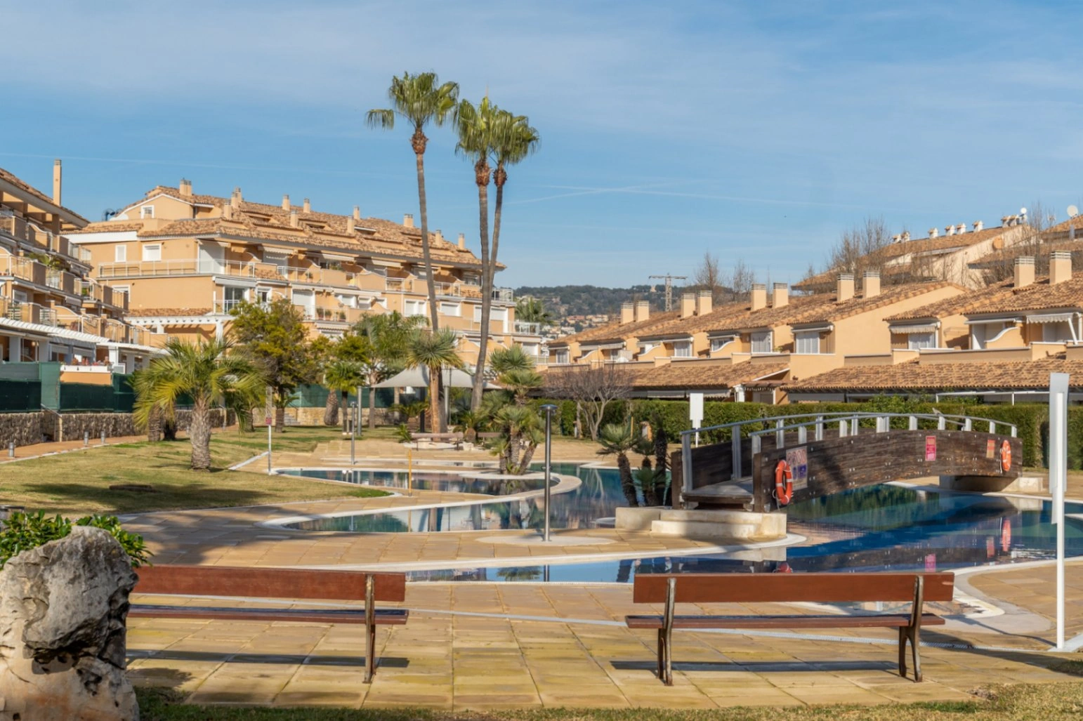 4776 - Apartamento espacioso de tres habitaciones muy cerca del mar