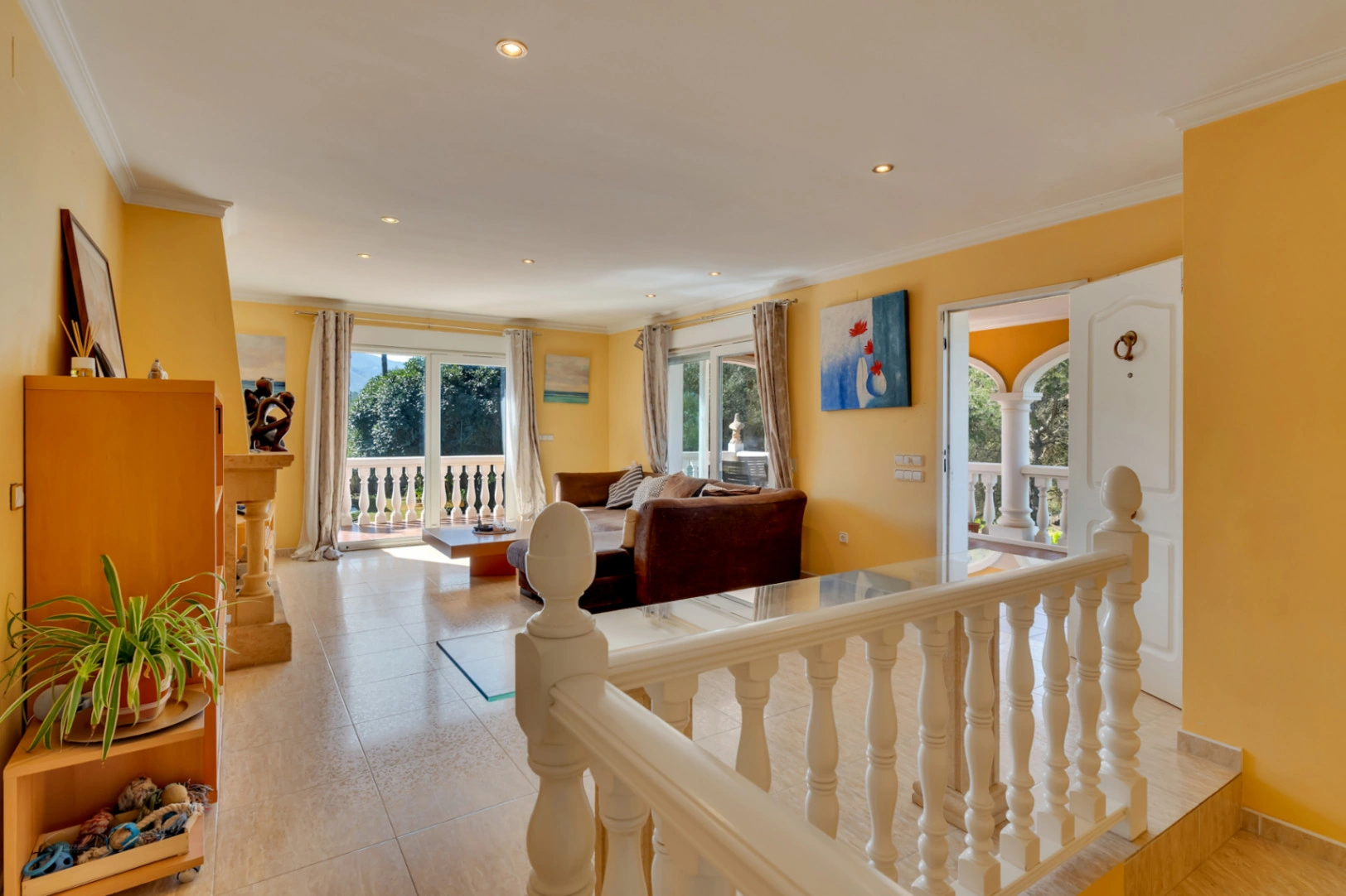 4337 - Villa dans un quartier exceptionnellement calme, avec une vue dégagée et un grand potentiel.