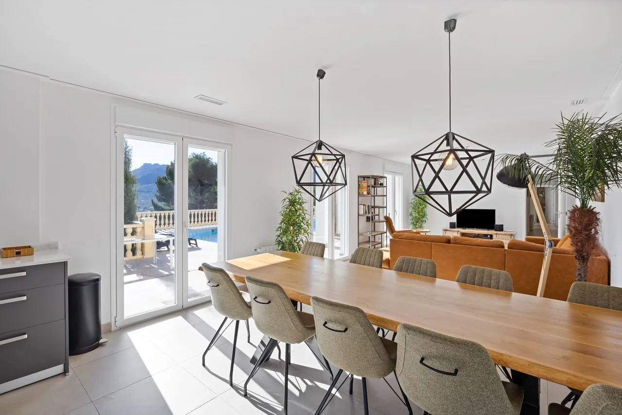 Chalet/Villa en venta en Alcalali