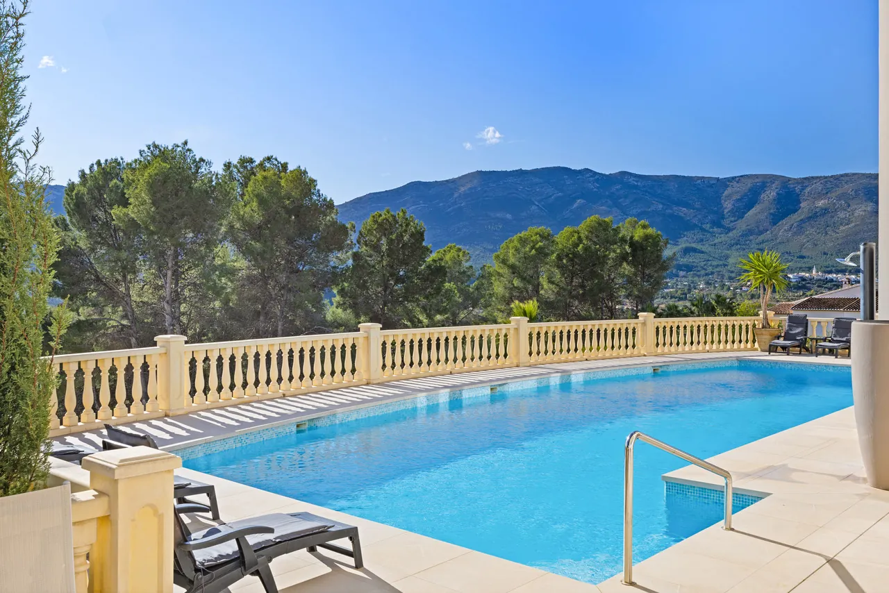 Chalet/Villa en venta en Alcalali